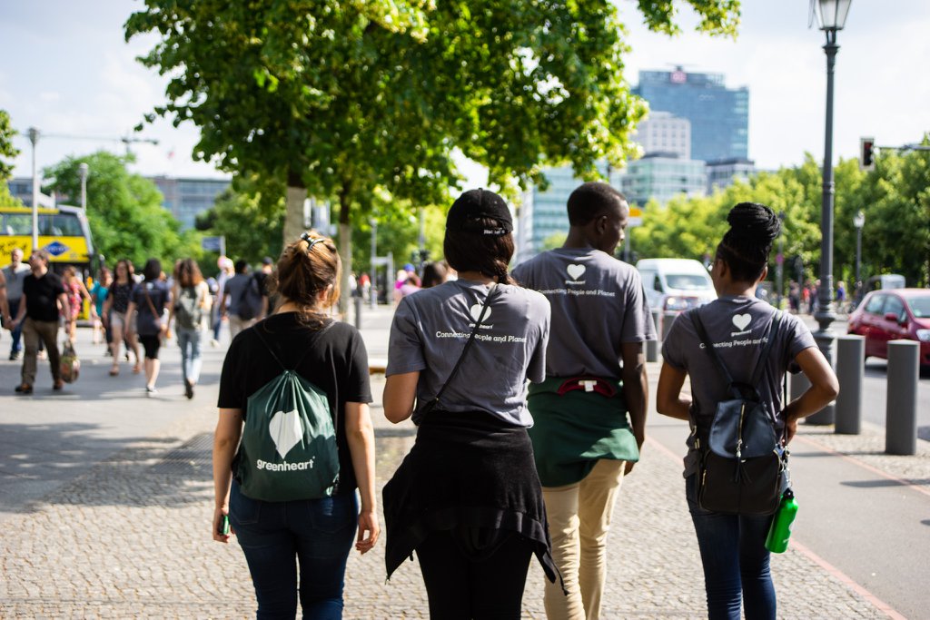 Ambassador Scholar Learns Teamwork at Work