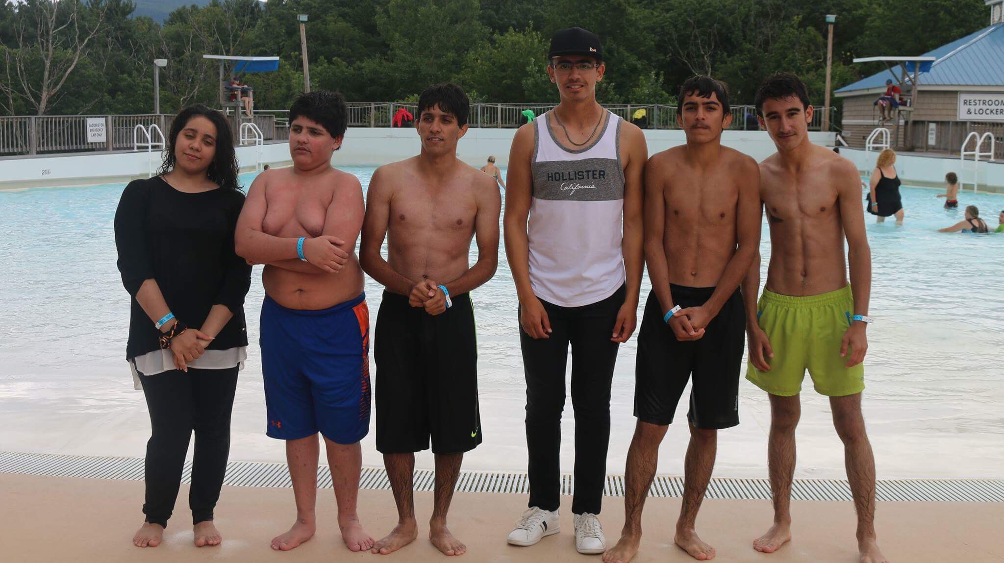 Ambassador Scholar Takes Refugees to Local Water Park