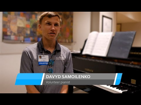 Davyd from Ukraine: A piano-playing volunteer
