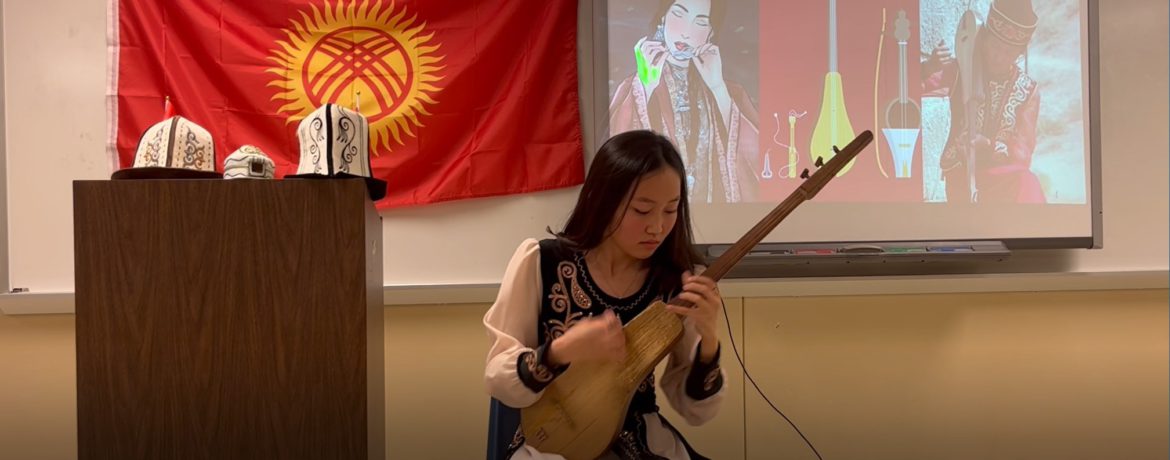 Traditional Kyrgyzstan Music and Dance during IEW 2022